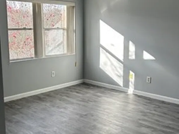 15 Longworth Ave Unit 231, Brockton, MA 02301