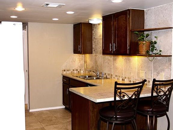 4th image of 1018 Verbena Dr