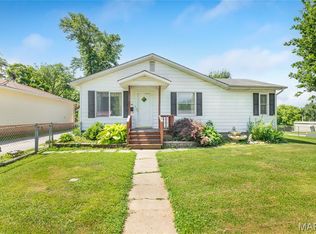 86 Cottage Ave, Cottage Hills, IL