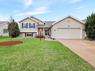 132 Cedar St, Brooklyn, WI 53521