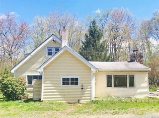 370 Jackson Ave, New Windsor, NY 12553
