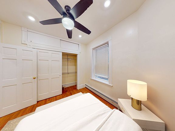 5th image of 7 Mark St APT 2