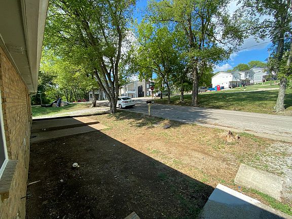 3rd image of 3223 Alpine Ave #A