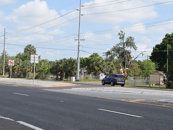 4th image of 4105 State Road 60 W