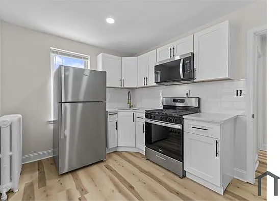 2 bed, $1,699 — Photo 2