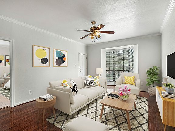 2nd image of 2255 Braeswood Park Dr APT 128
