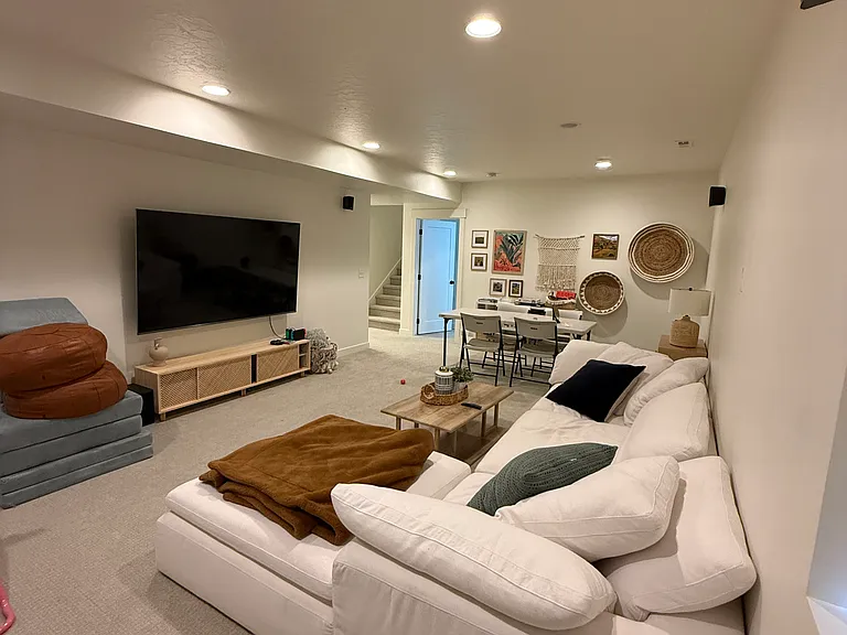 1397 Sumac Cir — Photo 40