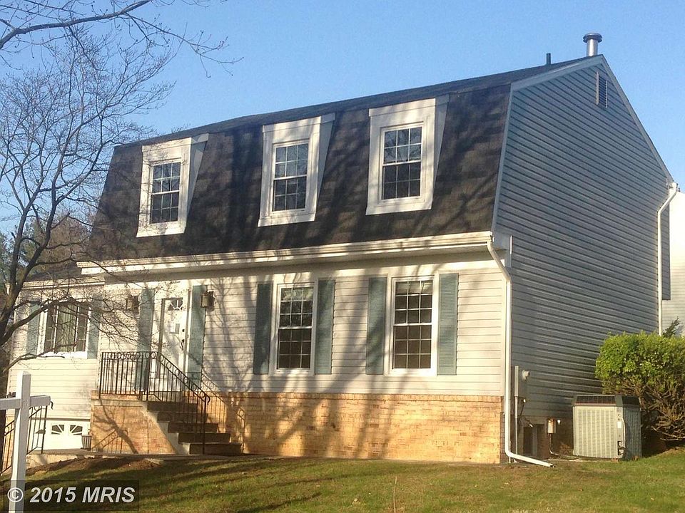 1st image of 13 Woodsend Ct