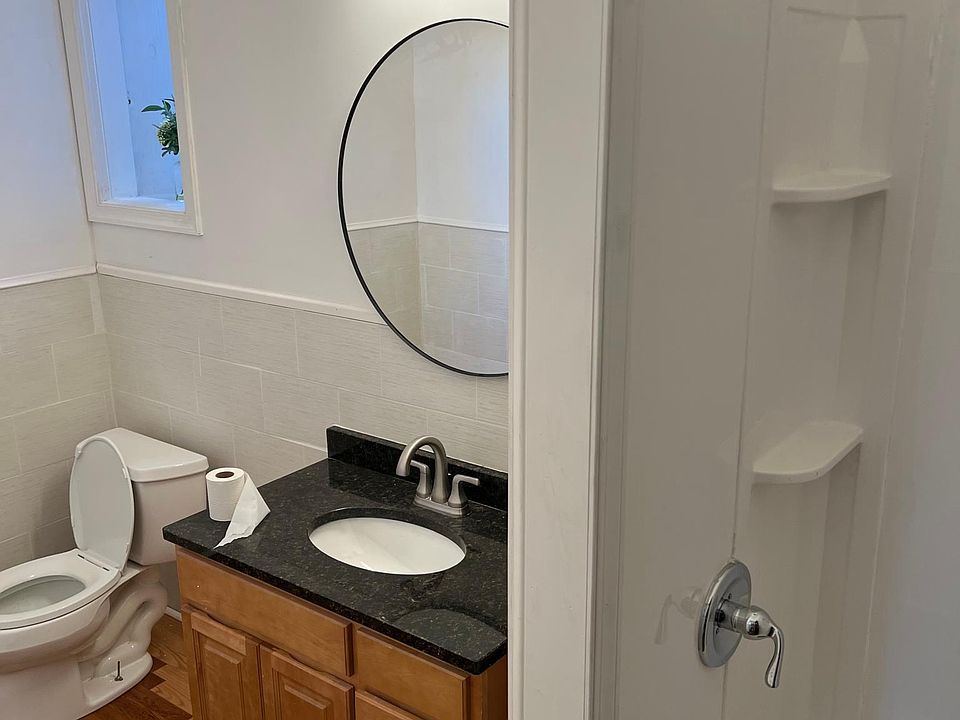 2nd image of 2922 N 6th St Floor 1