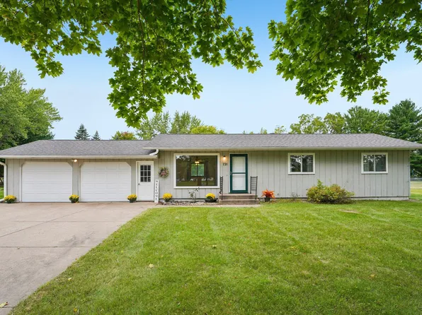 721 Bongey Dr SW, Menomonie, WI 54751