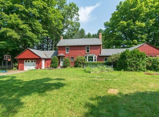32 Maple St, Douglas, MA 01516