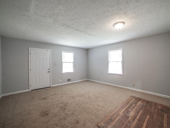 3rd image of 587 Cedar Ave NW #Nhjmqjnrj