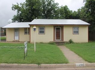 4201 Loma Linda St, Vernon, TX 76384