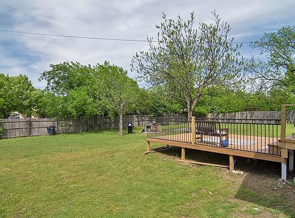 4th image of 6624 Locke Ave