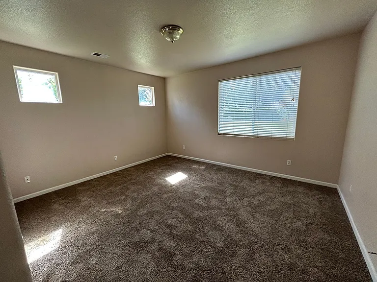 3716 E Vassar Ct — Photo 11