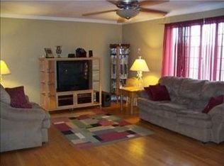 244 Patton Dr, Coraopolis, PA 15108