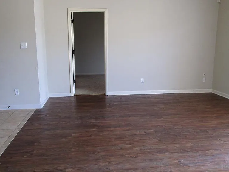 423 Anchorage Rd — Photo 18