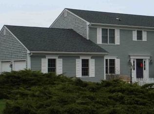 68 Colonel Barton Dr, Portsmouth, RI 02871