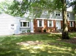 42 Flintlock Ct, Basking Ridge, NJ 07920