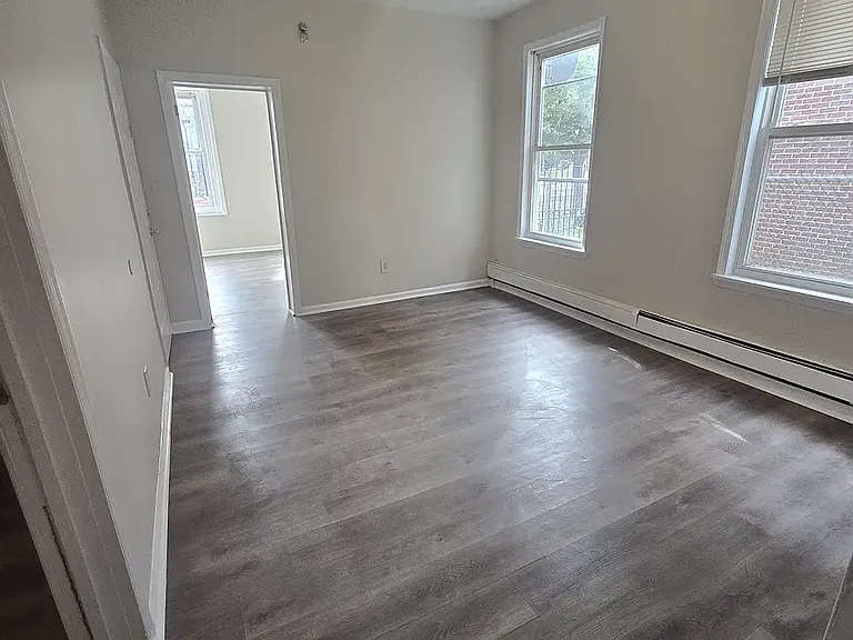 17 Earl St #5D — Photo 3