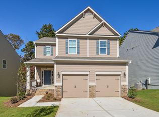 1067 Shadow Glen Dr, Fairburn, GA 30213