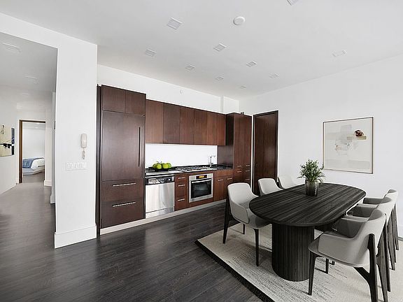 3rd image of 40 Broad St APT 14H