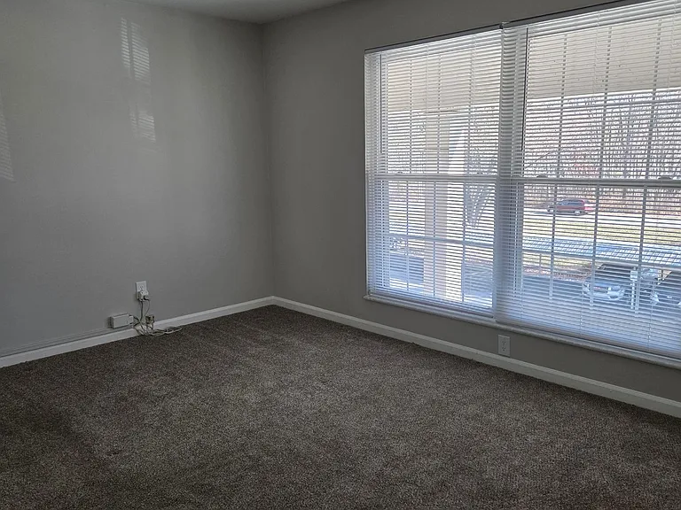 Fountain Lake Apartment Homes — Photo 24