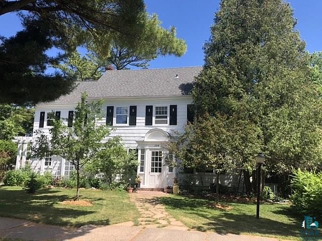 2nd image of 1914 Lakeview Dr