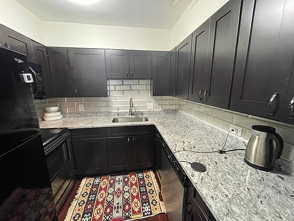5th image of 5701 Chapman Mill Dr APT 140
