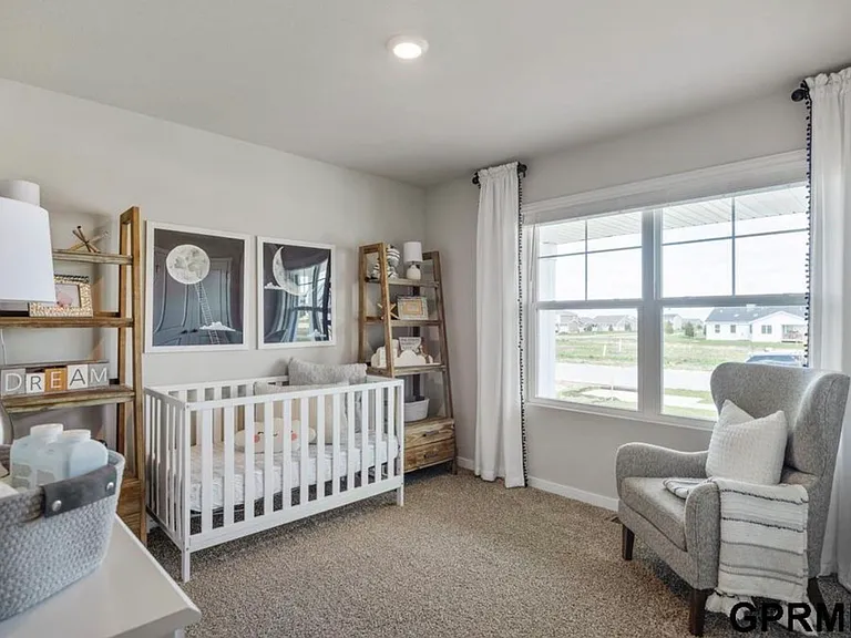 7102 S 204th Ave — Photo 3