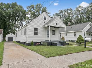 38 Janet St SE, Wyoming, MI 49548