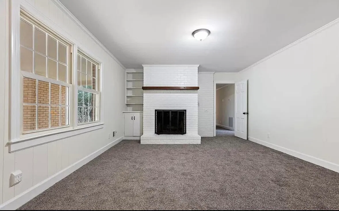5 bed, 2.5 bath, 2167 sqft, $4,000 — Photo 4