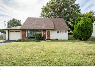 143 Heartwood Rd, Levittown, PA 19056