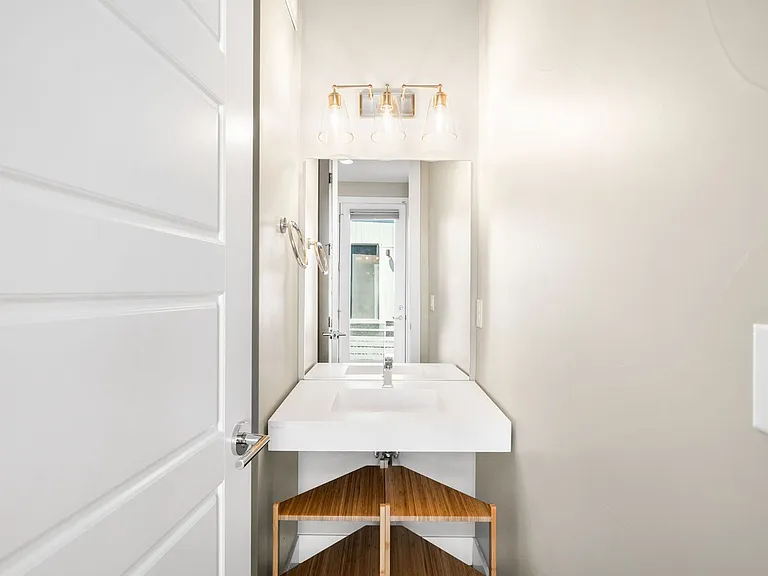 1751 W 40th Ave — Photo 7