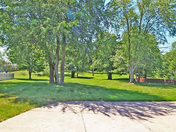 2nd image of 2232 Sunrise Cir