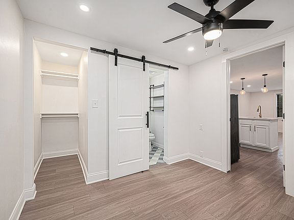 4th image of 4042 Harrison St #95248ba1f