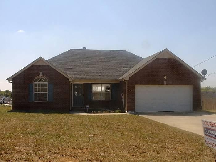 1st image of 410 Wesley Dr