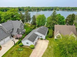W375S4961 E Pretty Lake Rd, Dousman, WI 53118