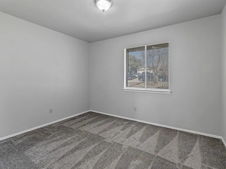 1020 Mountview Dr — Photo 6