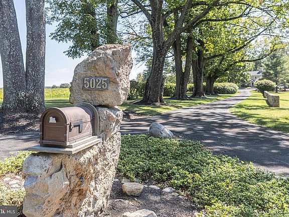 2nd image of 5025 Anderson Rd