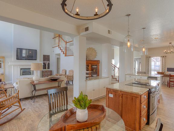2nd image of 8601 Ashton Pl NE