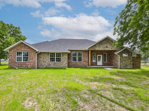 5724 N Farm Rd 43, Ash Grove, MO 65604
