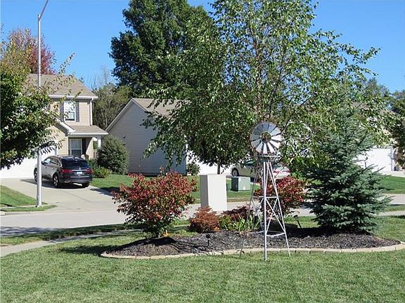 2nd image of 3109 NE 89th St