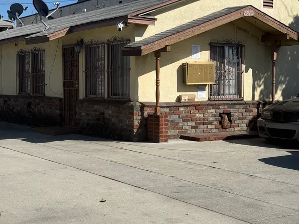 6210 Heliotrope Ave #A, Bell Gardens, CA 90201