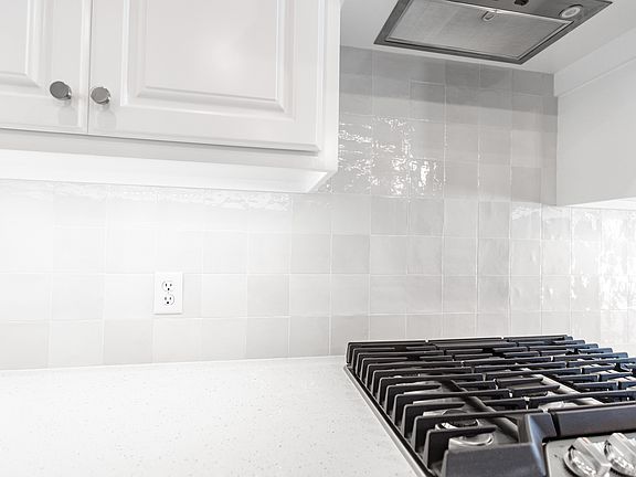 4th image of 16140 Verbena Cir