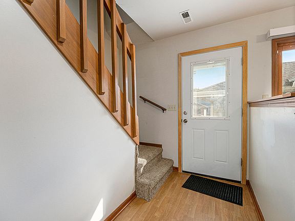 4th image of 2586 Brookwood Dr