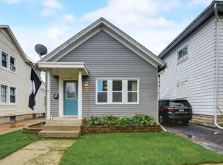 553 2nd Ave, Aurora, IL 60505