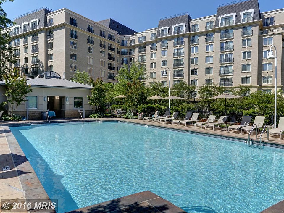1st image of 5 Park Pl APT 230