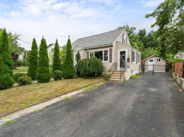 100 S Lincoln Street, Manchester, NH 03103