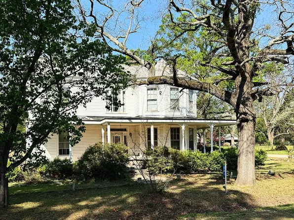 201 Merritt Ave, Ridge Spring, SC 29129